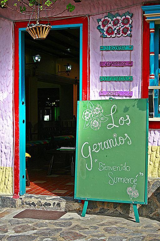 Hotel Los Geranios Duitama Exterior photo