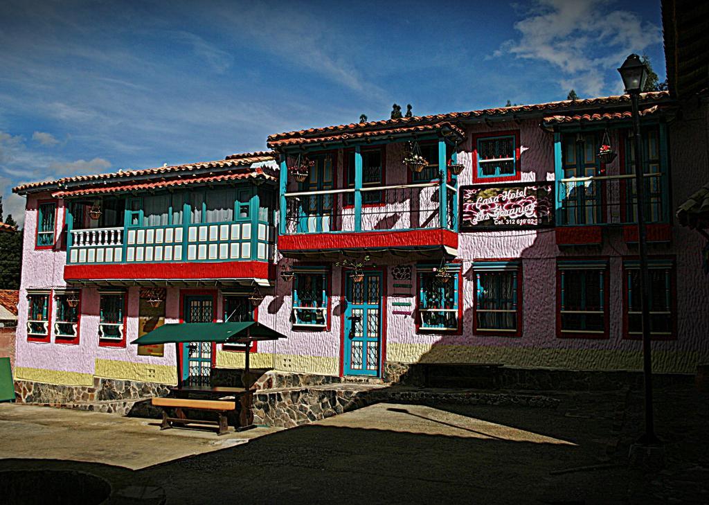 Hotel Los Geranios Duitama Exterior photo